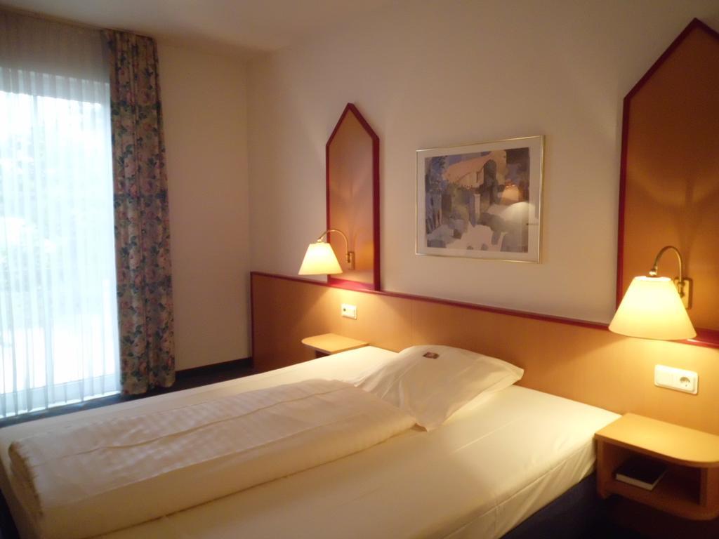 Hotel Montana Lauenau מראה חיצוני תמונה