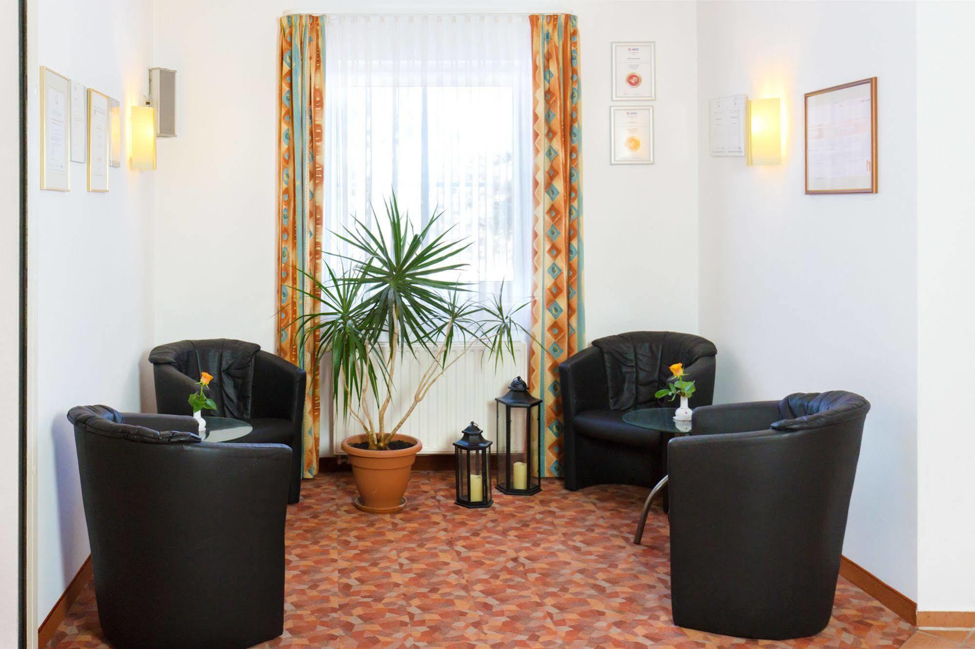Hotel Montana Lauenau מראה חיצוני תמונה
